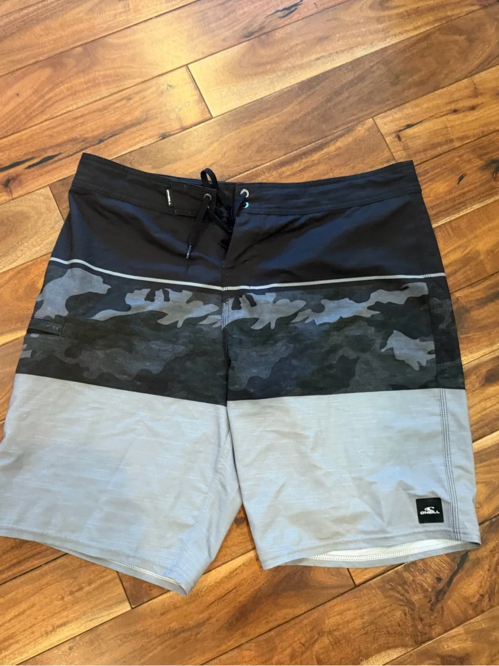 O'Neill Men's Two-Tone Camo Panel Board Shorts - Gray & Black 34